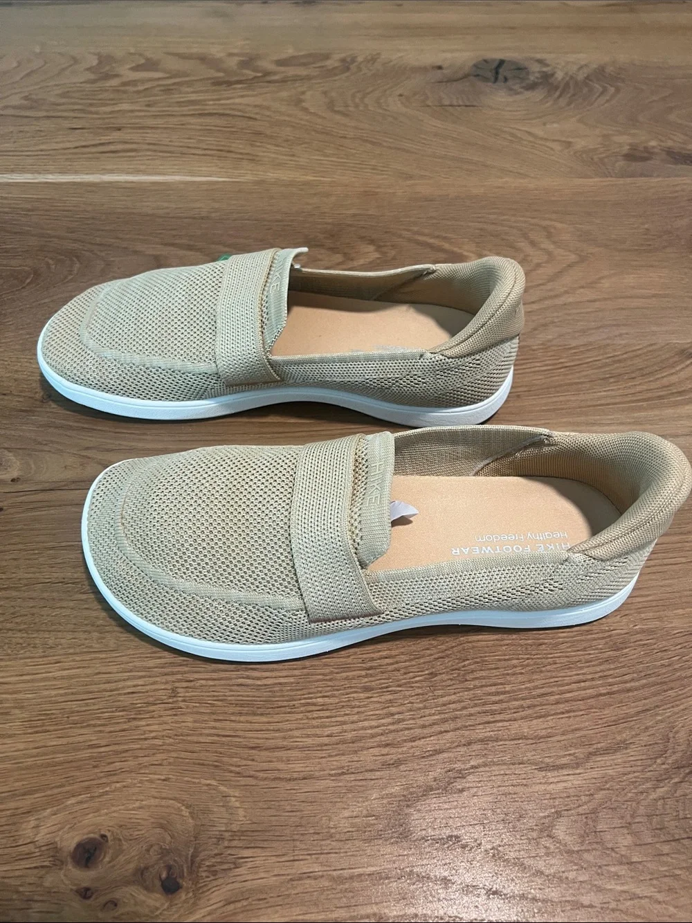Hike Footwear Valenza Hands-Free Barefoot Knit Loafer Tan Neutral NWT Size 9